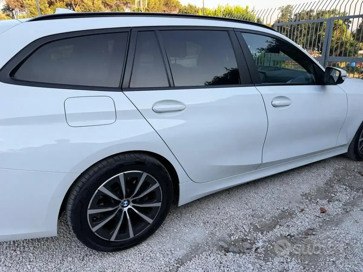 Usata BMW 318 Advantage 150 CV (110 kW) 2022 Bianco Station wagon