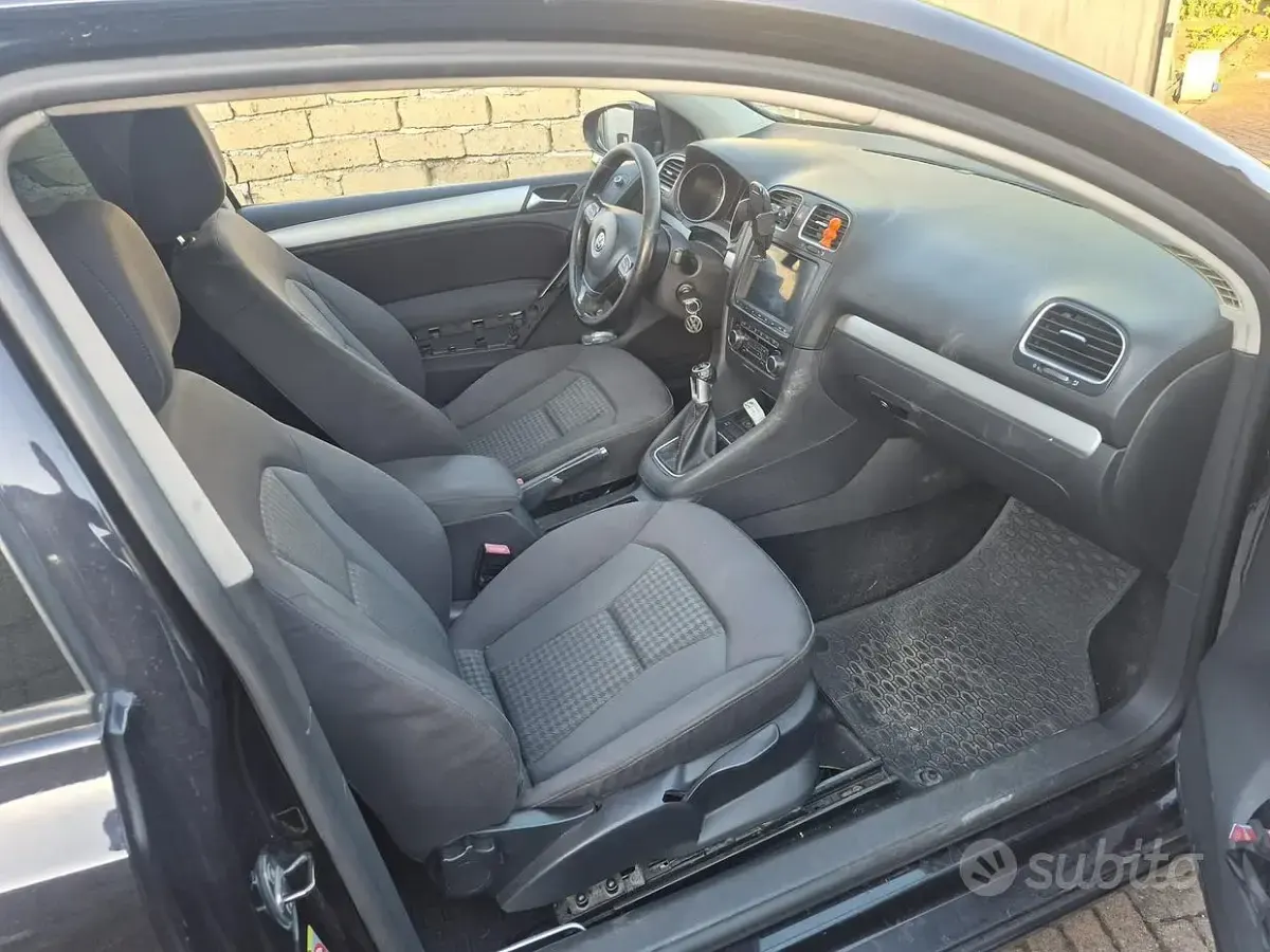 Usata VW Golf VI 122 CV (89 kW) 2009 Nero Utilitaria