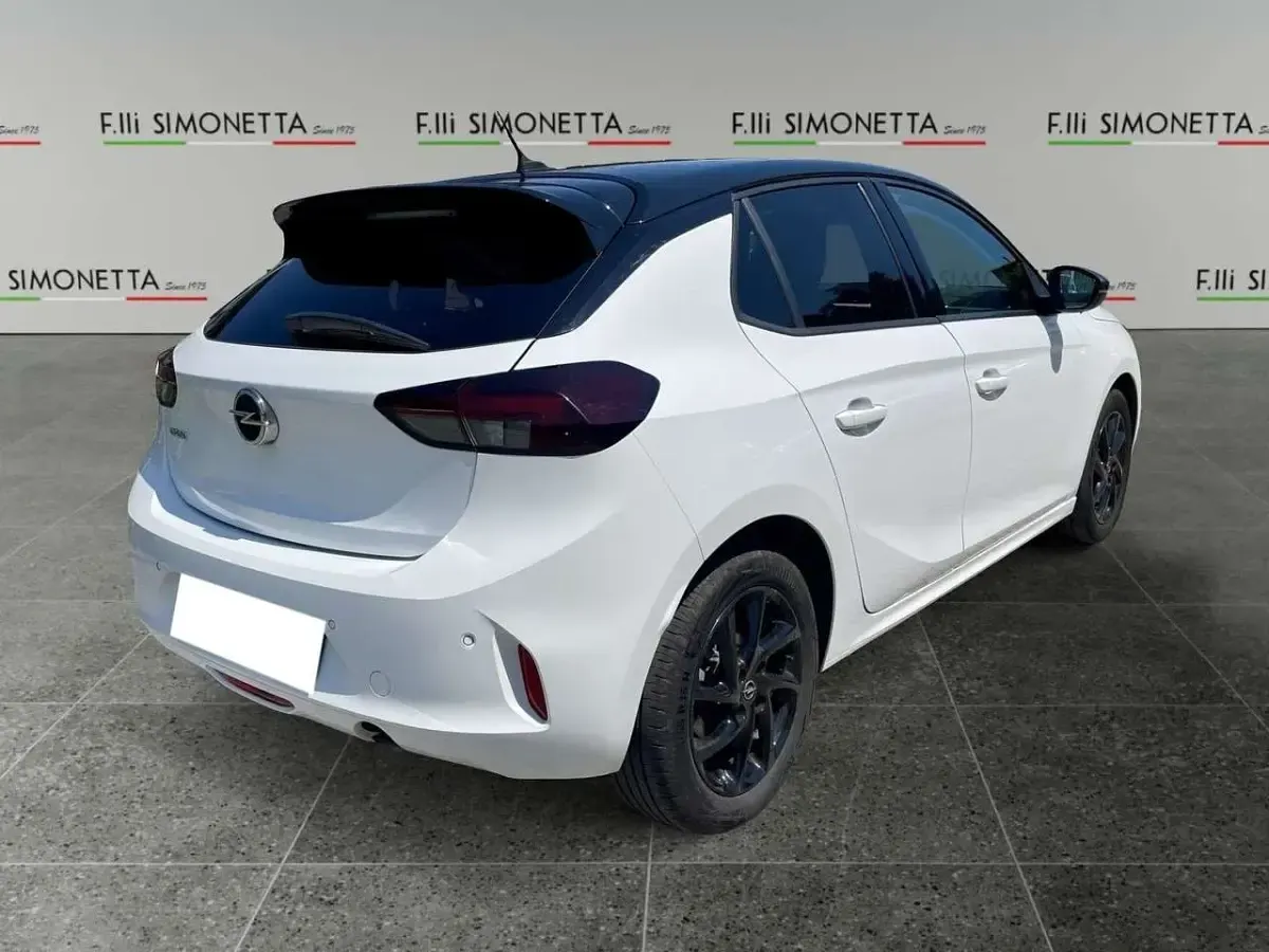 Usata Opel Corsa S 101 CV (74 kW) 2023 Bianco Utilitaria
