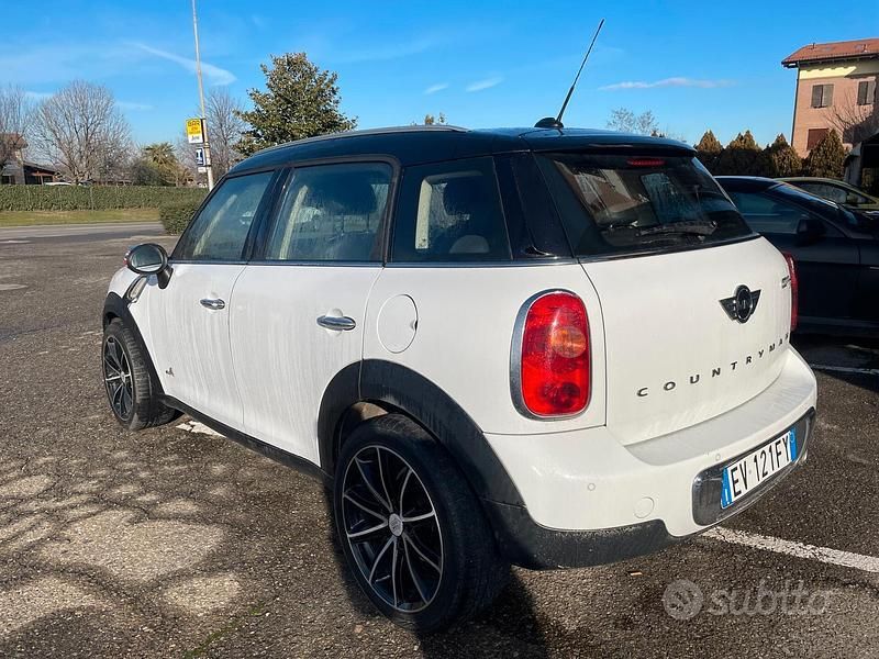 Usata Mini Cooper D Countryman 111 CV (81 kW) 2014 Bianco SUV