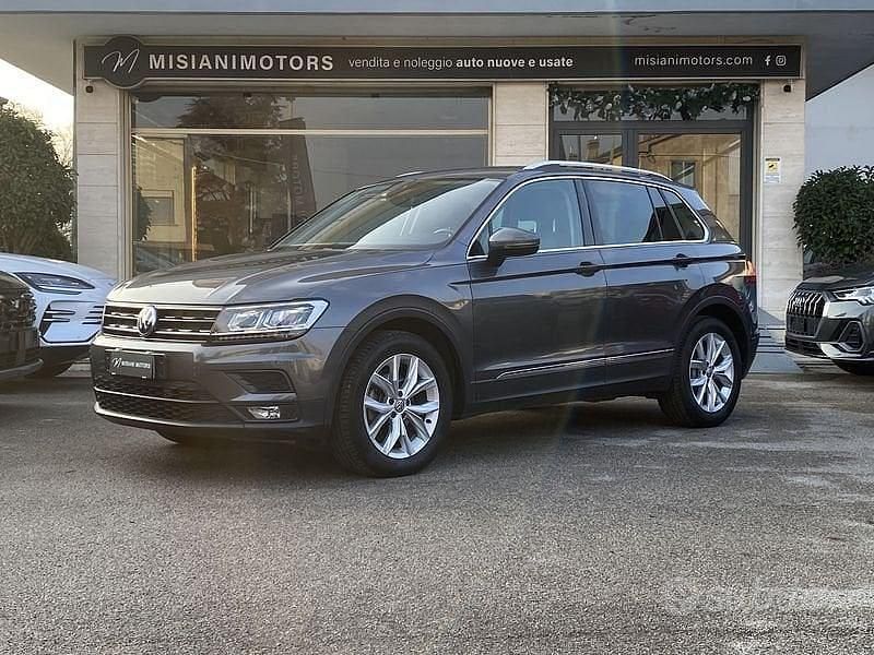Grigio Usata 2020 VW Tiguan Business SUV | 22.800 € (Ottimo prezzo) - Immagine 1/4