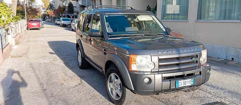 Usata Land Rover Discovery 3 SE 190 CV (139 kW) 2005 Grigio SUV