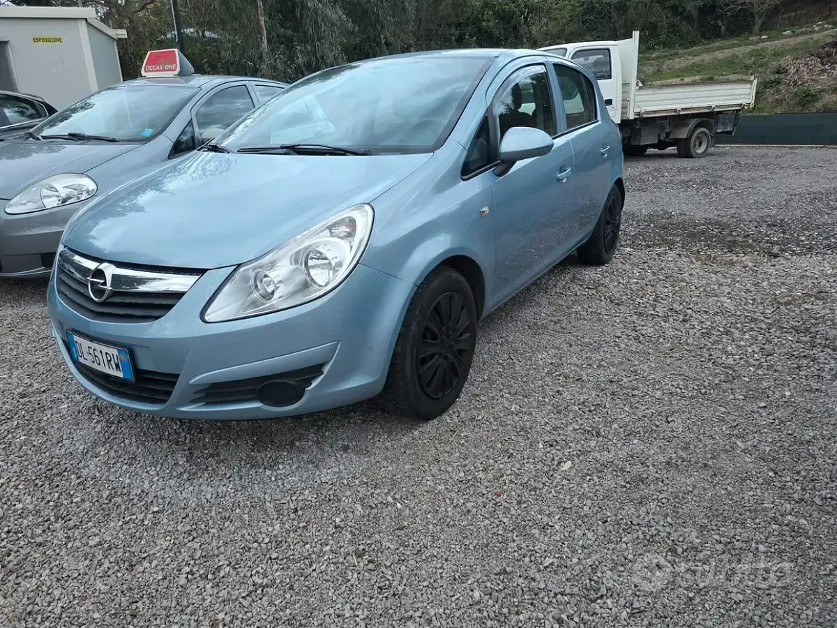 Usata Opel Corsa Cosmo 60 CV (44 kW) 2008 Bluazzurro Utilitaria