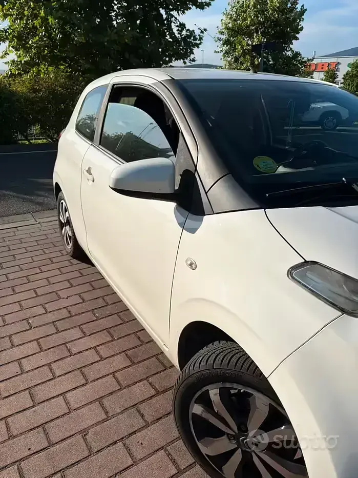 Usata Citroën C1 69 CV (50 kW) 2014 Bianco Utilitaria