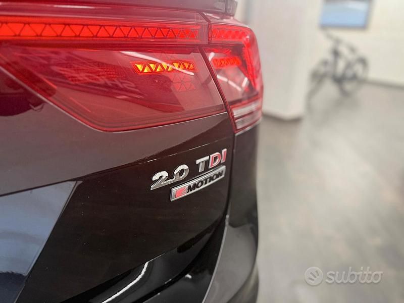 Usata VW Tiguan R-line 190 CV (139 kW) 2017 Grigio SUV