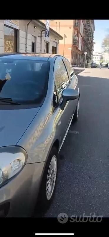 Usata Fiat Punto Evo 75 CV (55 kW) 2011 Grigio Utilitaria