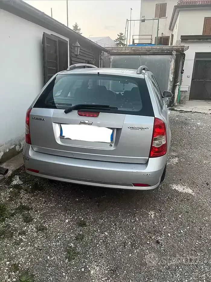 Usata Chevrolet Nubira 109 CV (80 kW) 2005 Grigio Station wagon