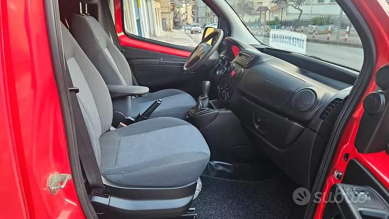 Usata Peugeot Bipper 75 CV (55 kW) 2014 Rosso Monovolume