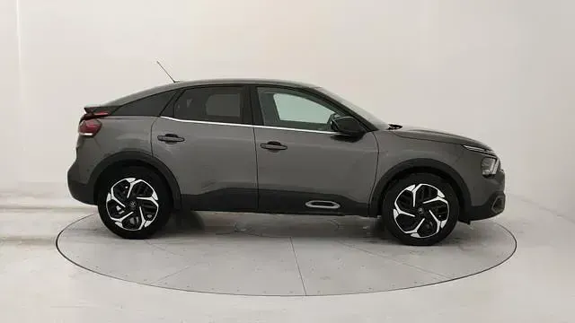 Usata Citroën C4 PureTech 131 CV (96 kW) 2022 Grigio Berlina