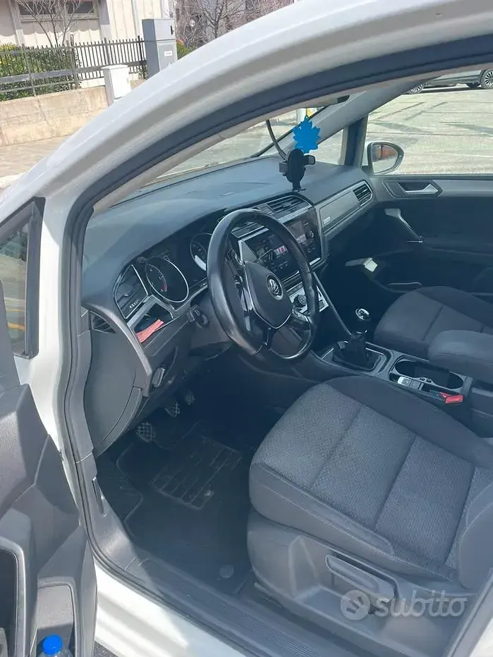 Usata VW Touran 115 CV (84 kW) 2018 Bianco Monovolume