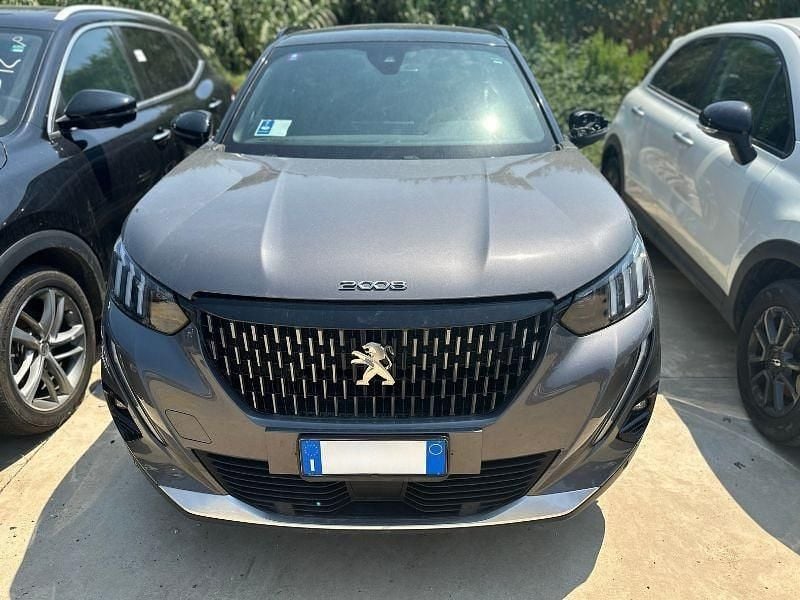 Usata Peugeot 2008 GT 131 CV (96 kW) 2022 Grigio SUV