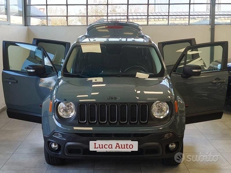 Usata Jeep Renegade Trailhawk 170 CV (125 kW) 2015 Grigio SUV