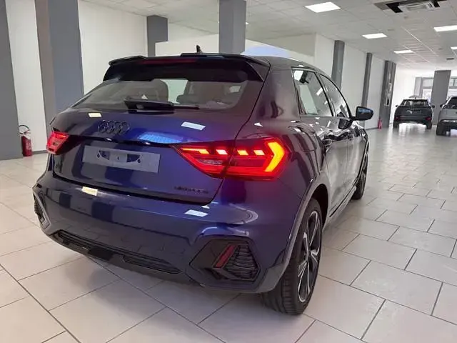 Nuova Audi A1 115 CV (84 kW) 2026 Blu SUV