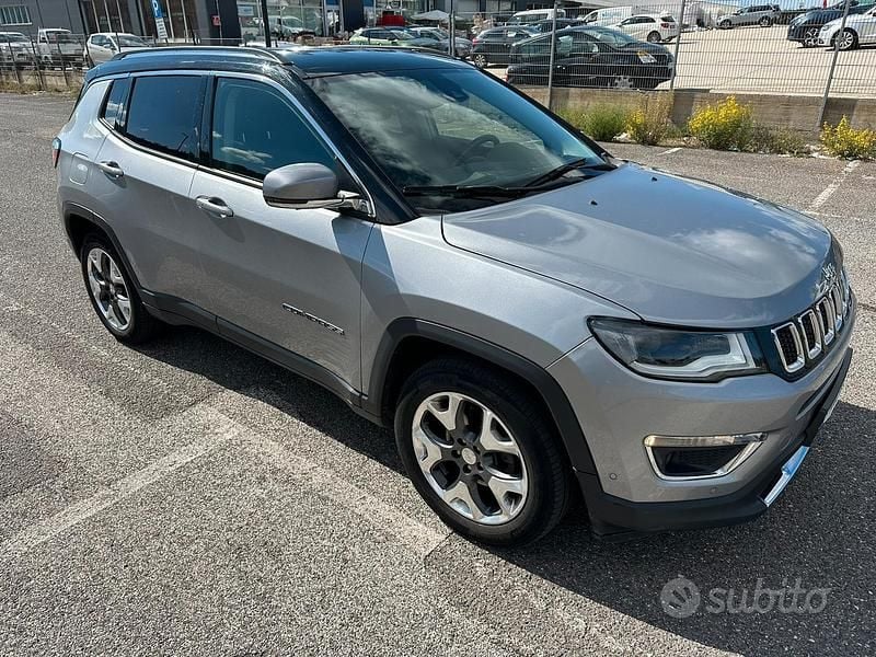 Usata Jeep Compass 120 CV (88 kW) 2018 Grigio SUV