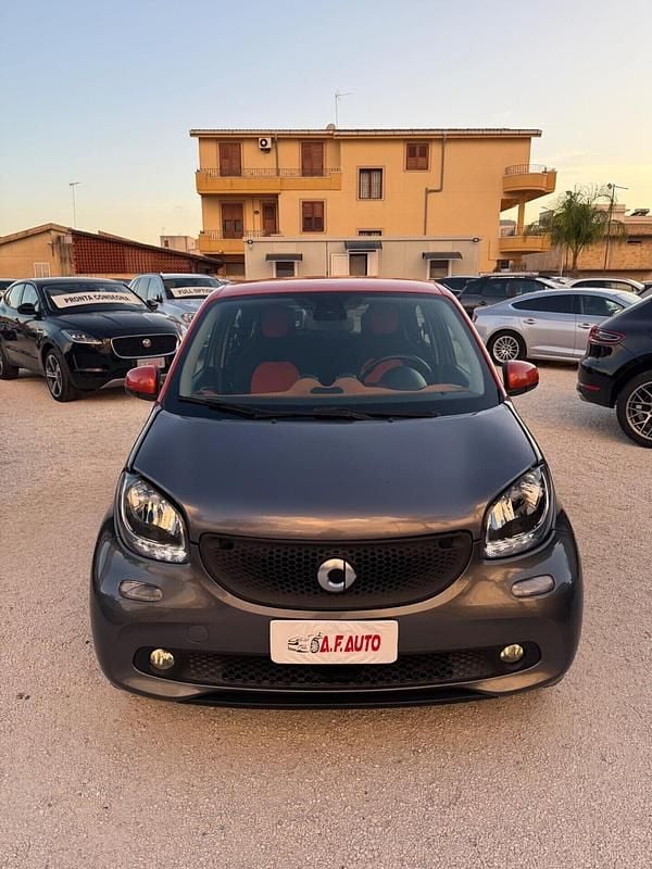 Usata Smart ForFour Passion 70 CV (51 kW) 2019 Grigio Utilitaria
