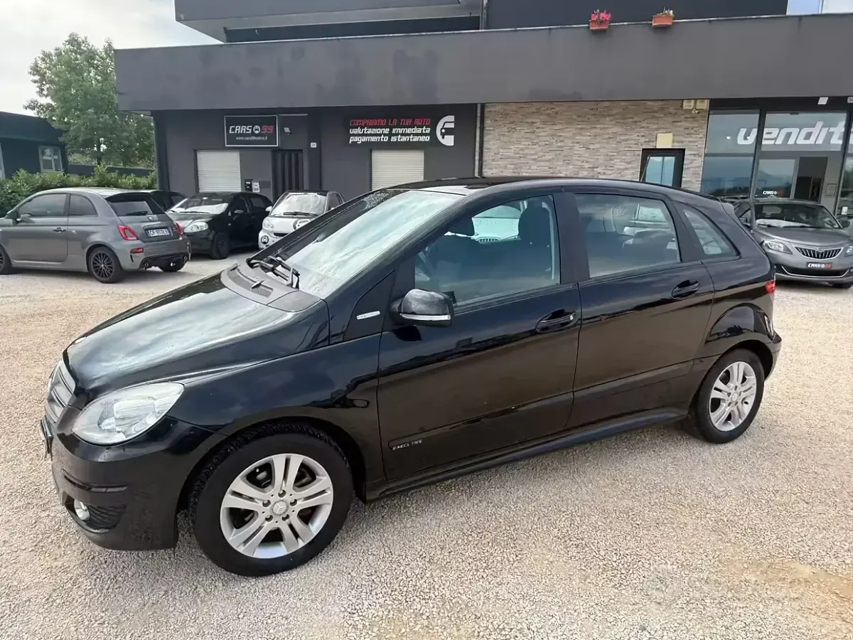 Usata Mercedes B180 Executive 116 CV (85 kW) 2010 Nero Monovolume