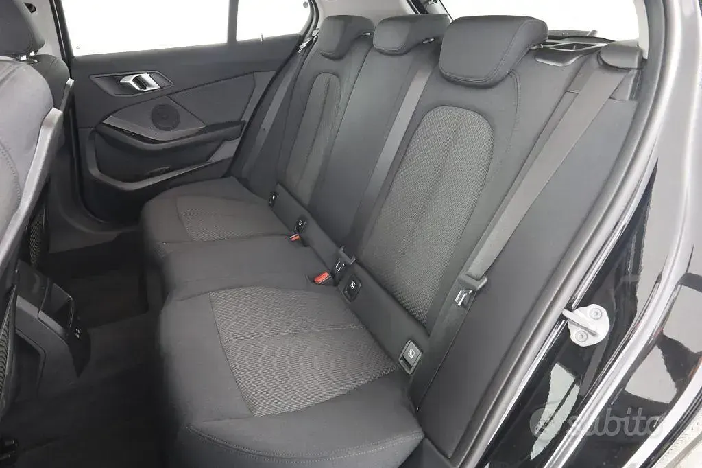 Usata BMW 118 Advantage 140 CV (102 kW) 2020 Nero Berlina