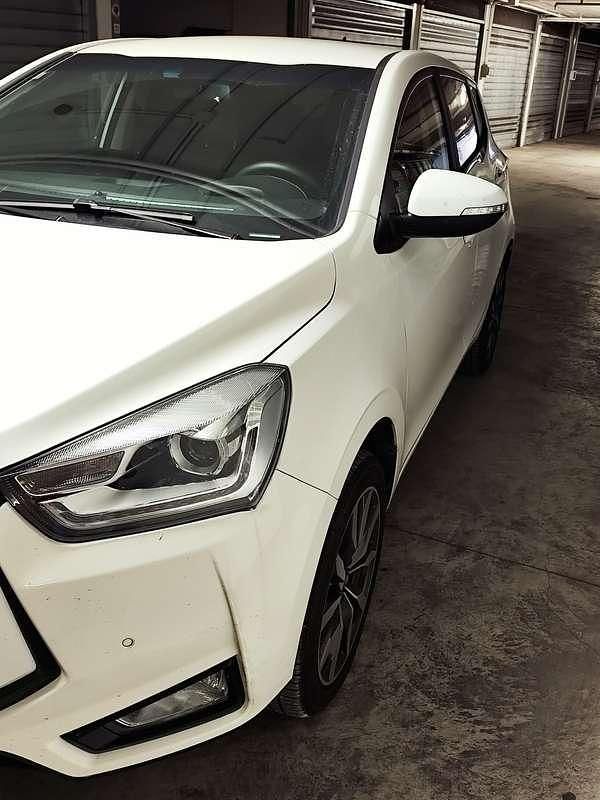 Usata EVO Evo 3 107 CV (78 kW) 2023 Bianco SUV