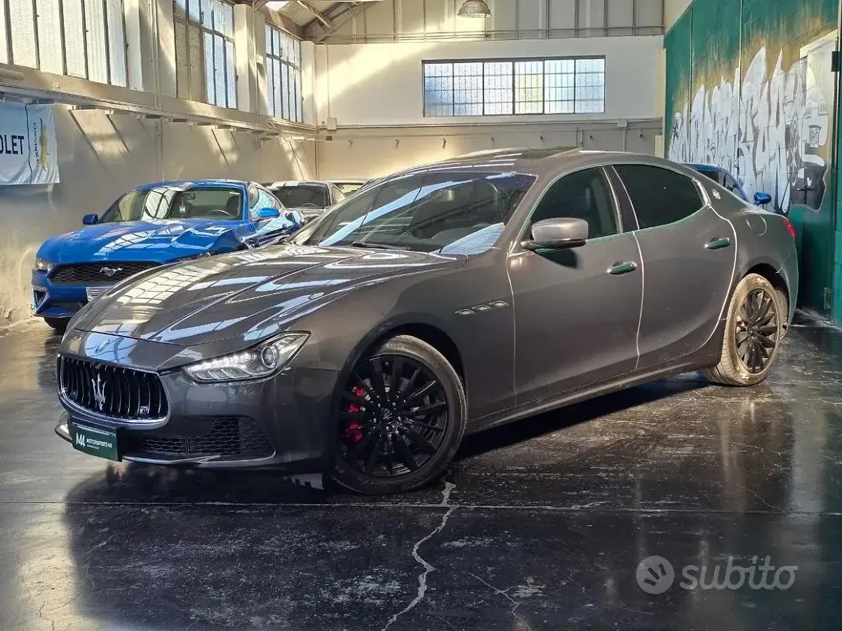 Usata Maserati Ghibli 275 CV (202 kW) 2014 Grigio Berlina