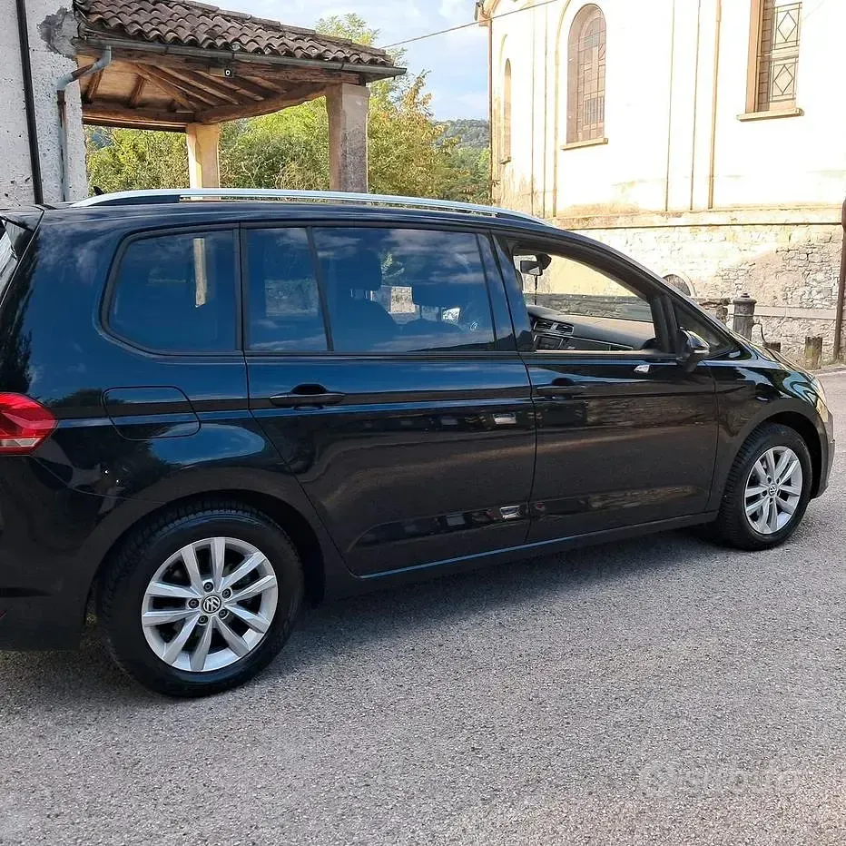 Usata VW Touran 2016 Nero Monovolume