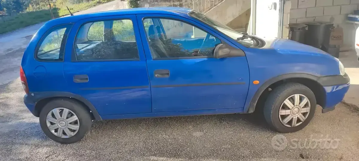 Usata Opel Corsa 54 CV (39 kW) 1998 Utilitaria