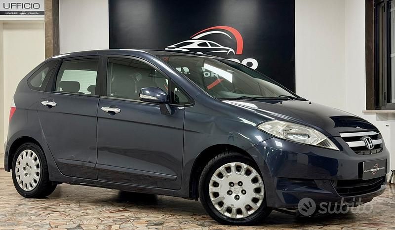 Usata Honda FR-V Executive 140 CV (102 kW) 2006 Grigio Monovolume