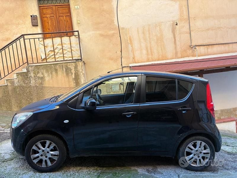 Occasion Opel Agila 94 ch (69 kW) 2011 Noir Citadine