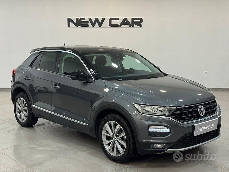 Usata VW T-Roc Style 116 CV (85 kW) 2018 Grigio SUV