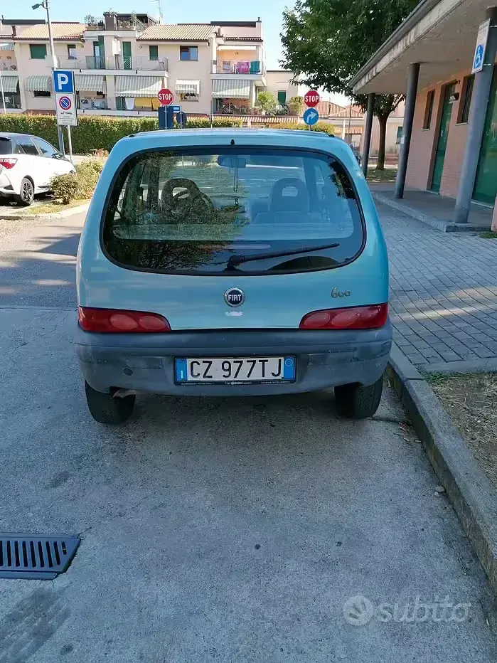 Usata Fiat 600 54 CV (39 kW) 2005 Bluazzurro Utilitaria