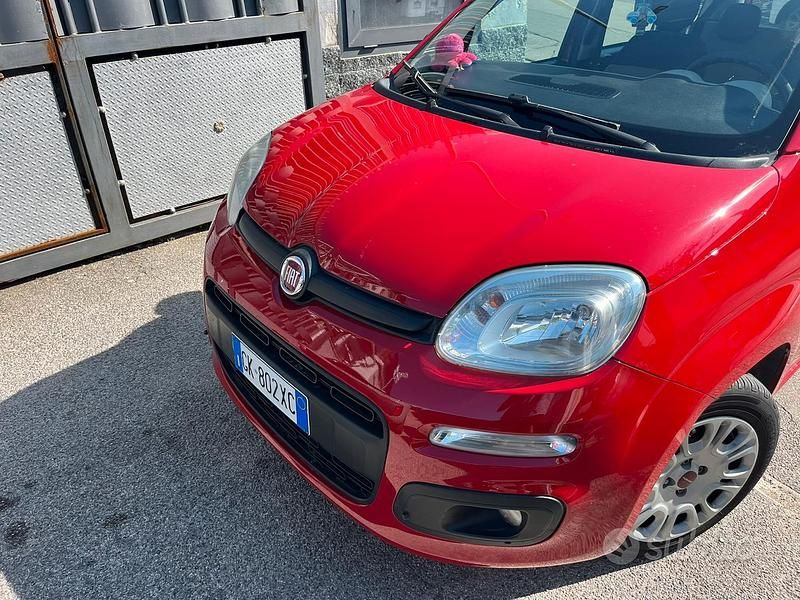 Usata Fiat Panda 69 CV (50 kW) 2012 Rosso Utilitaria