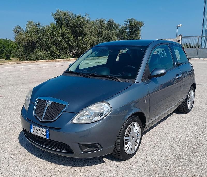 Usata Lancia Ypsilon 59 CV (43 kW) 2008 Grigio Utilitaria