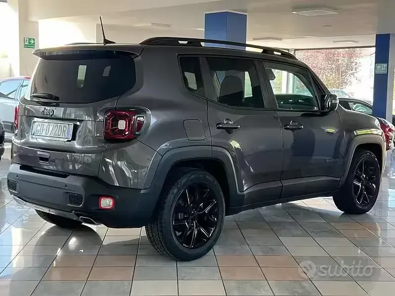 Usata Jeep Renegade Night Eagle 120 CV (88 kW) 2020 Grigio scuro SUV