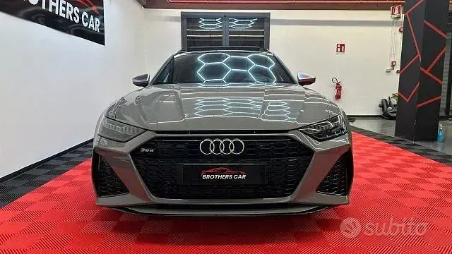 Usata Audi RS6 Ambiente 600 CV (441 kW) 2023 Grigio Station wagon