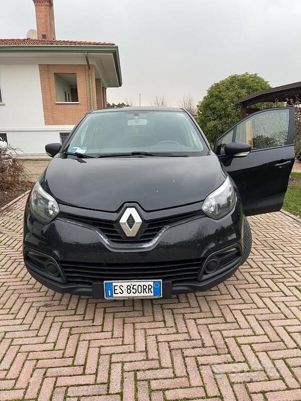 Usato 2013 Renault Captur 0.9 Diesel 90 CV (8.500 €)