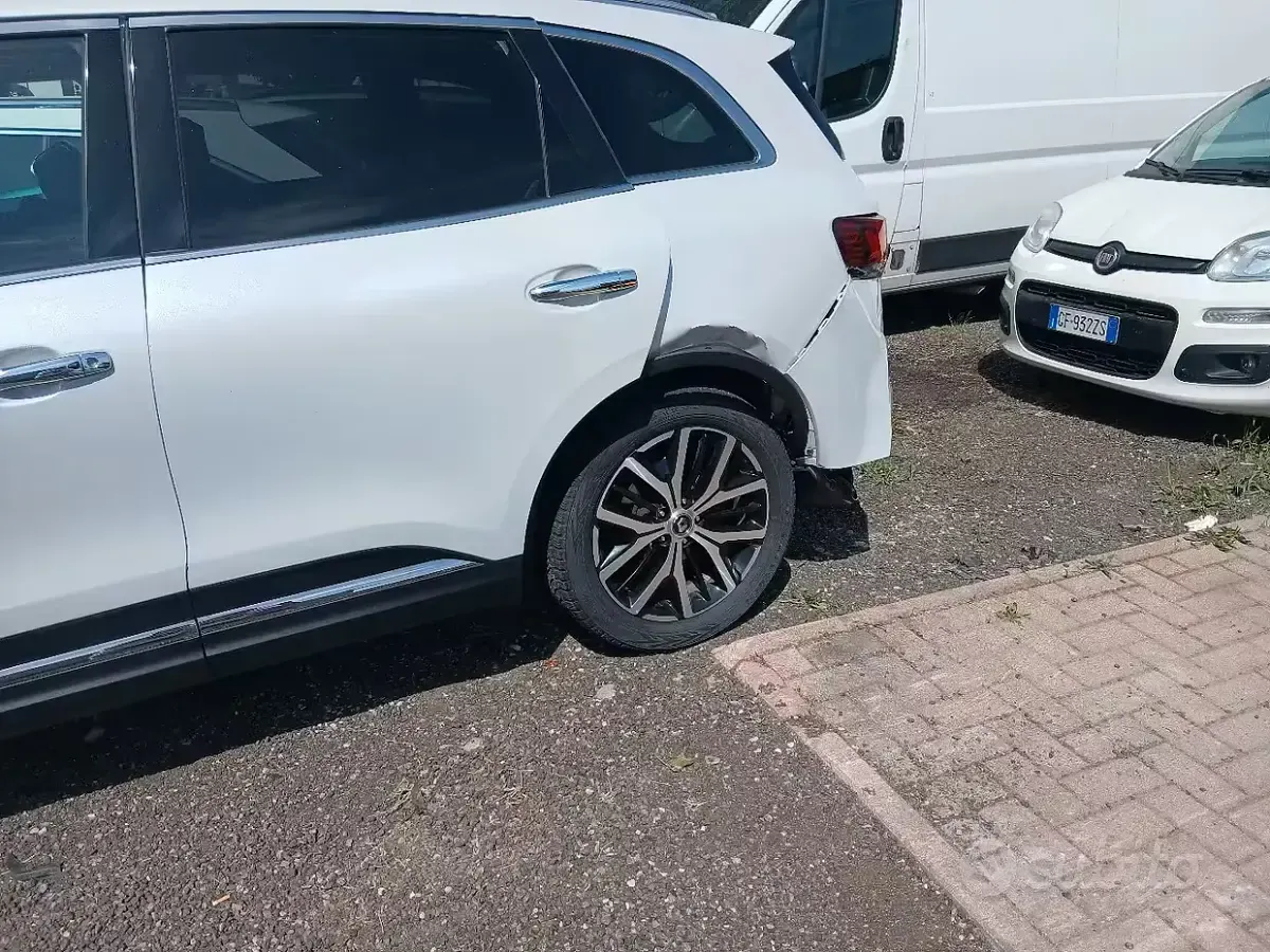 Usata Renault Koleos 184 CV (135 kW) 2021 SUV