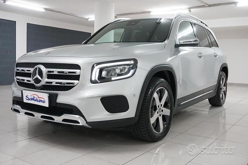 Usata Mercedes GLB200 150 CV (110 kW) 2021 Grigio SUV