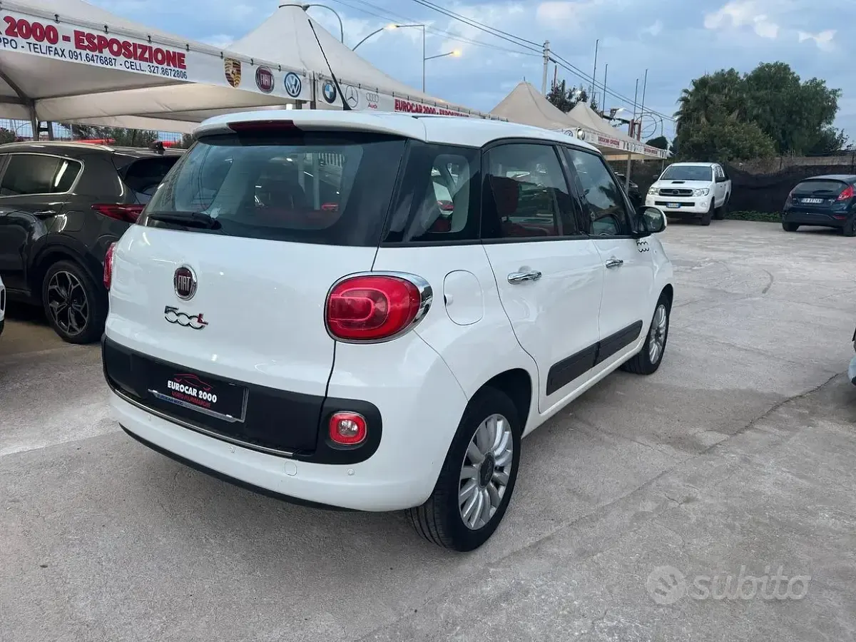 Usata Fiat 500L Lounge 105 CV (77 kW) 2014 Bianco Monovolume