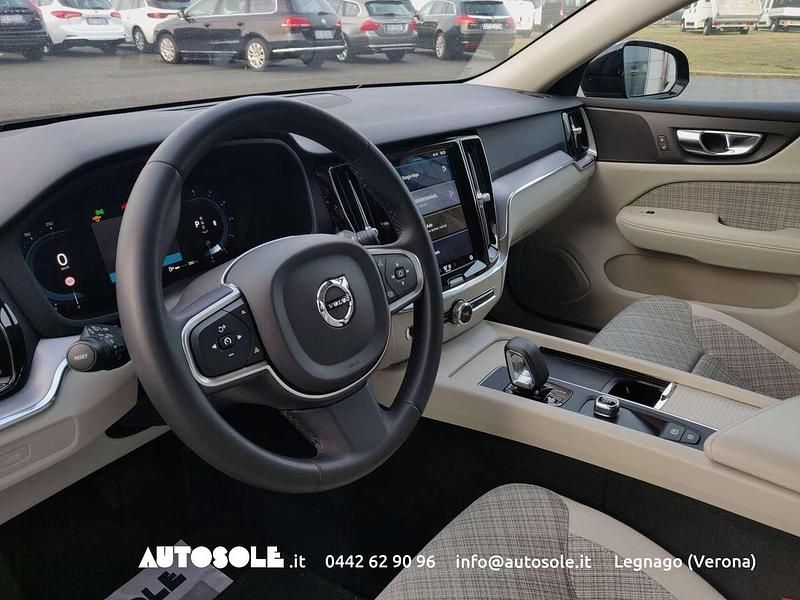 Usata Volvo V60 197 CV (144 kW) 2022 Nero Station wagon