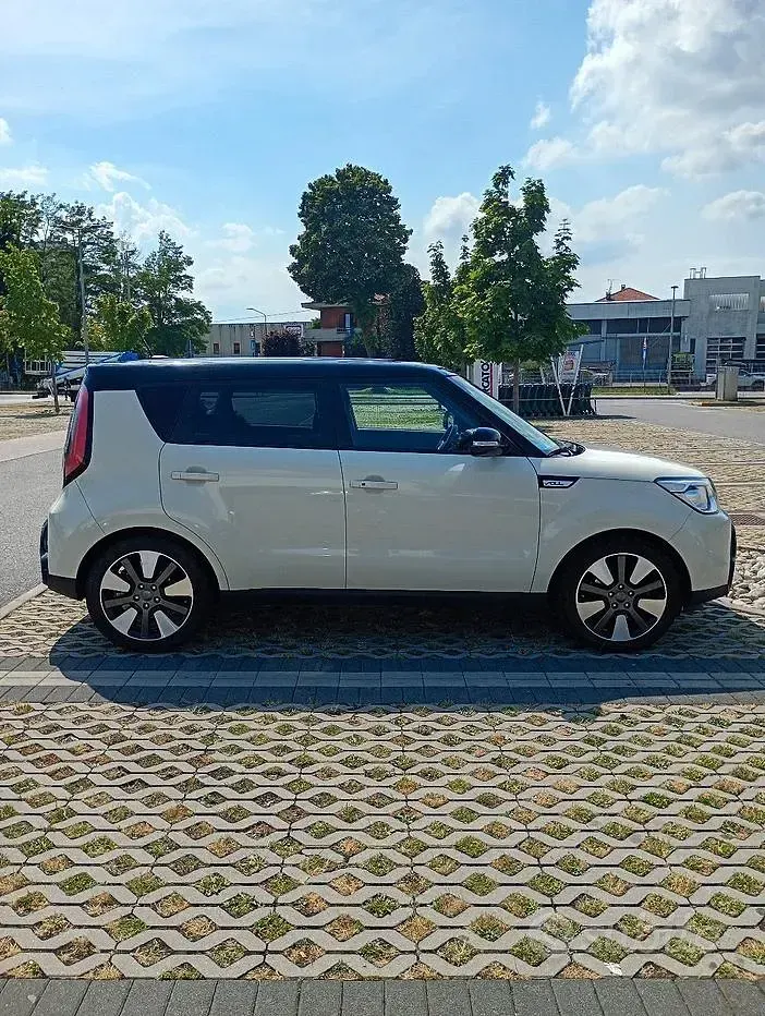 Usata Kia Soul 136 CV (100 kW) 2015 Bianco SUV