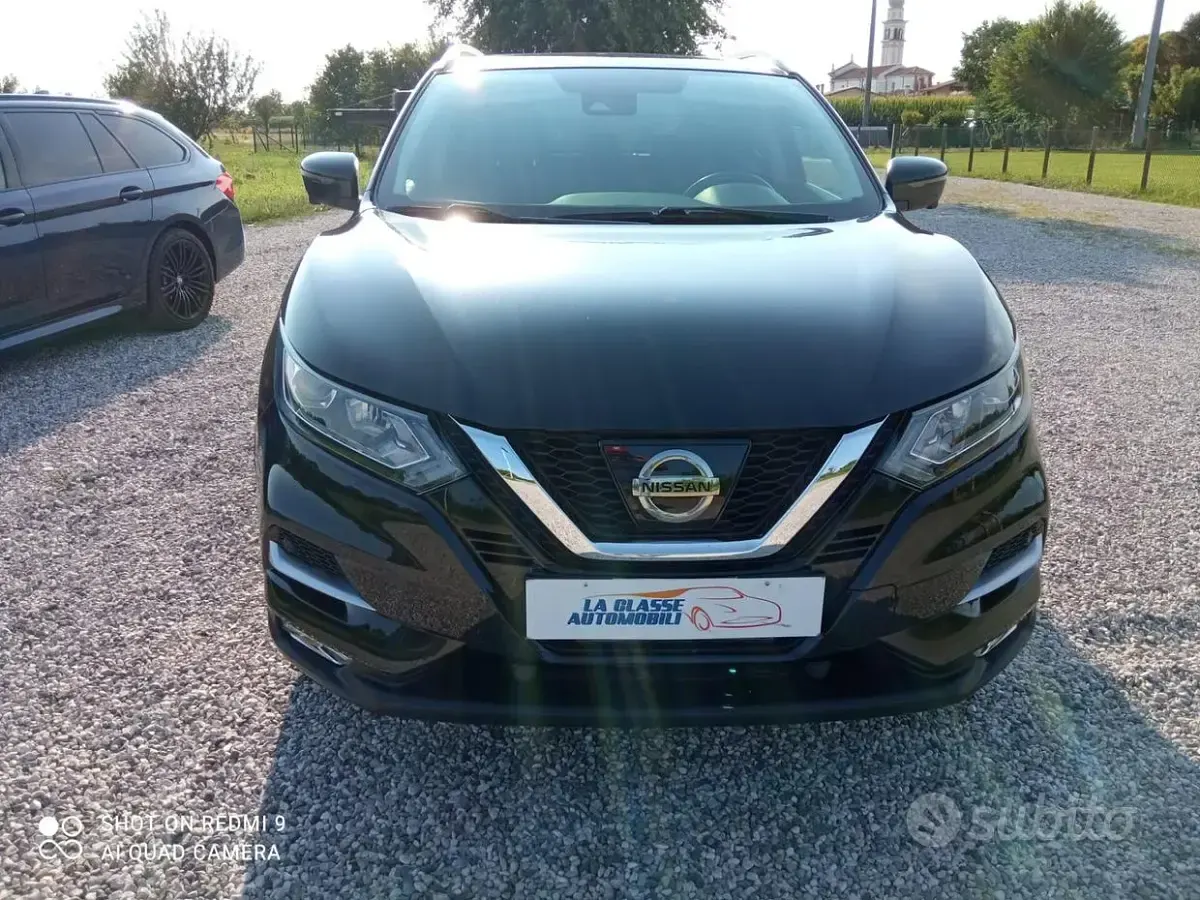 Usata Nissan Qashqai Tekna 116 CV (85 kW) 2017 Nero SUV