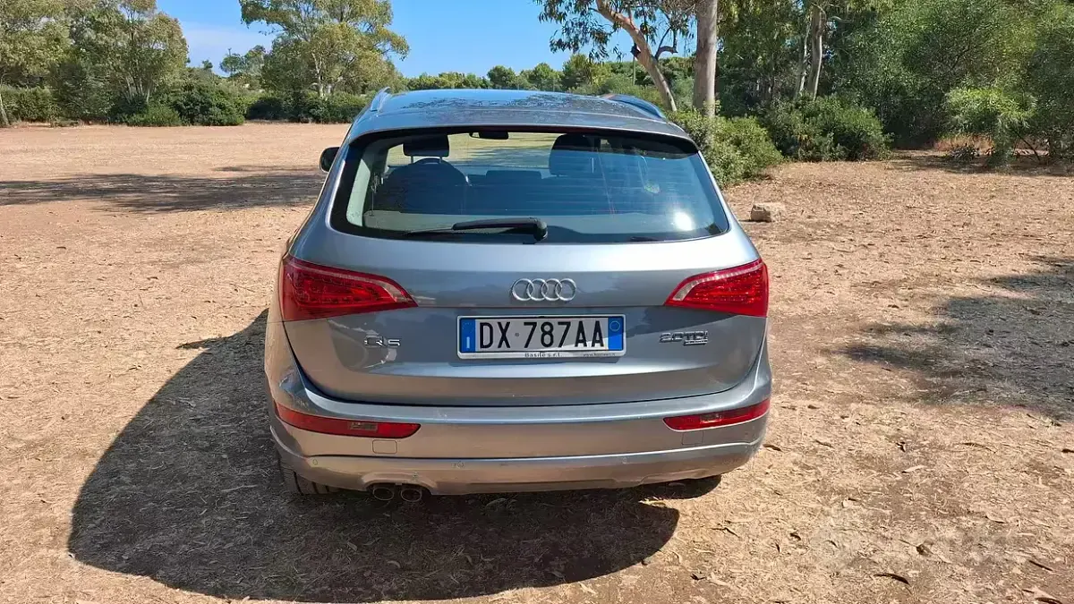 Usata Audi Q5 143 CV (105 kW) 2010 Grigio SUV