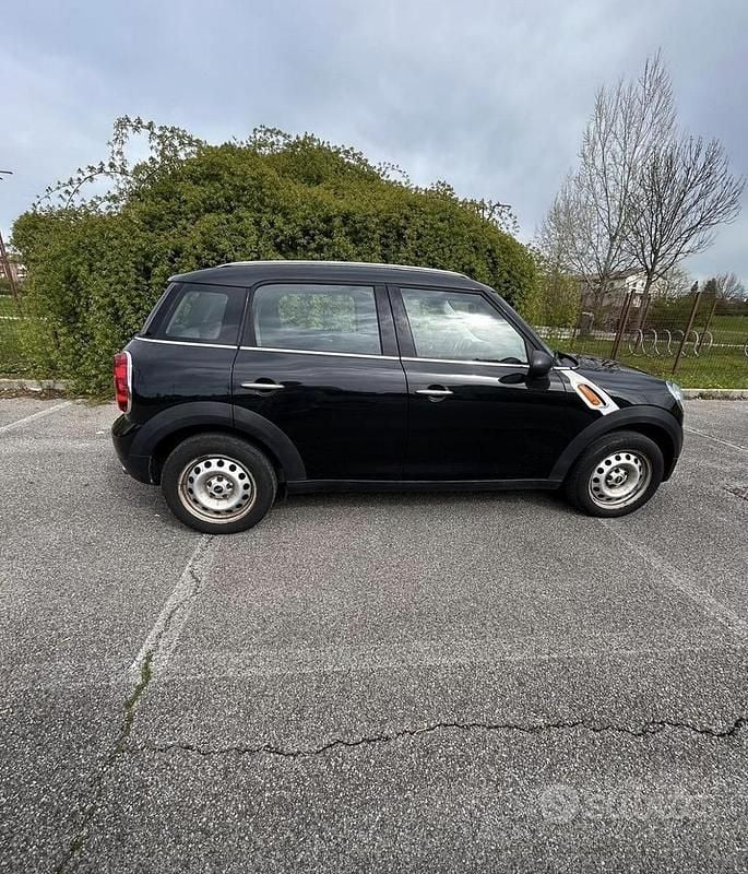 Begagnad Mini One Countryman 98 HK (72 kW) 2014 Svart SUV