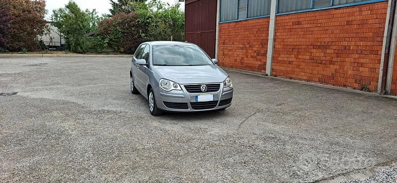 Usata VW Polo Comfortline 80 CV (58 kW) 2007 Grigio Utilitaria