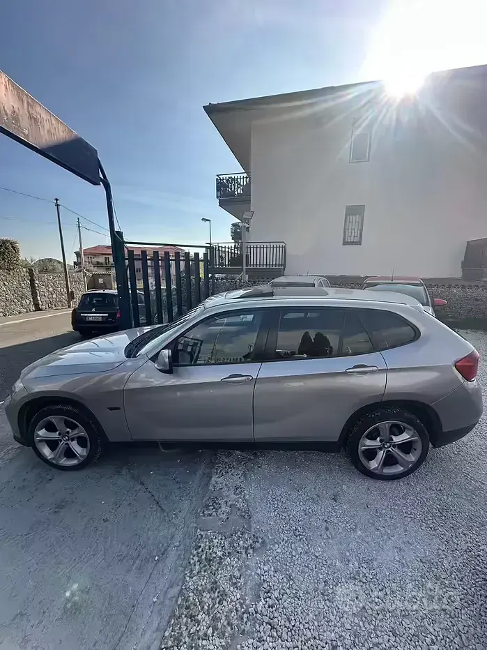 Usado BMW X1 143 HP (105 kW) 2010 Cinzento SUV