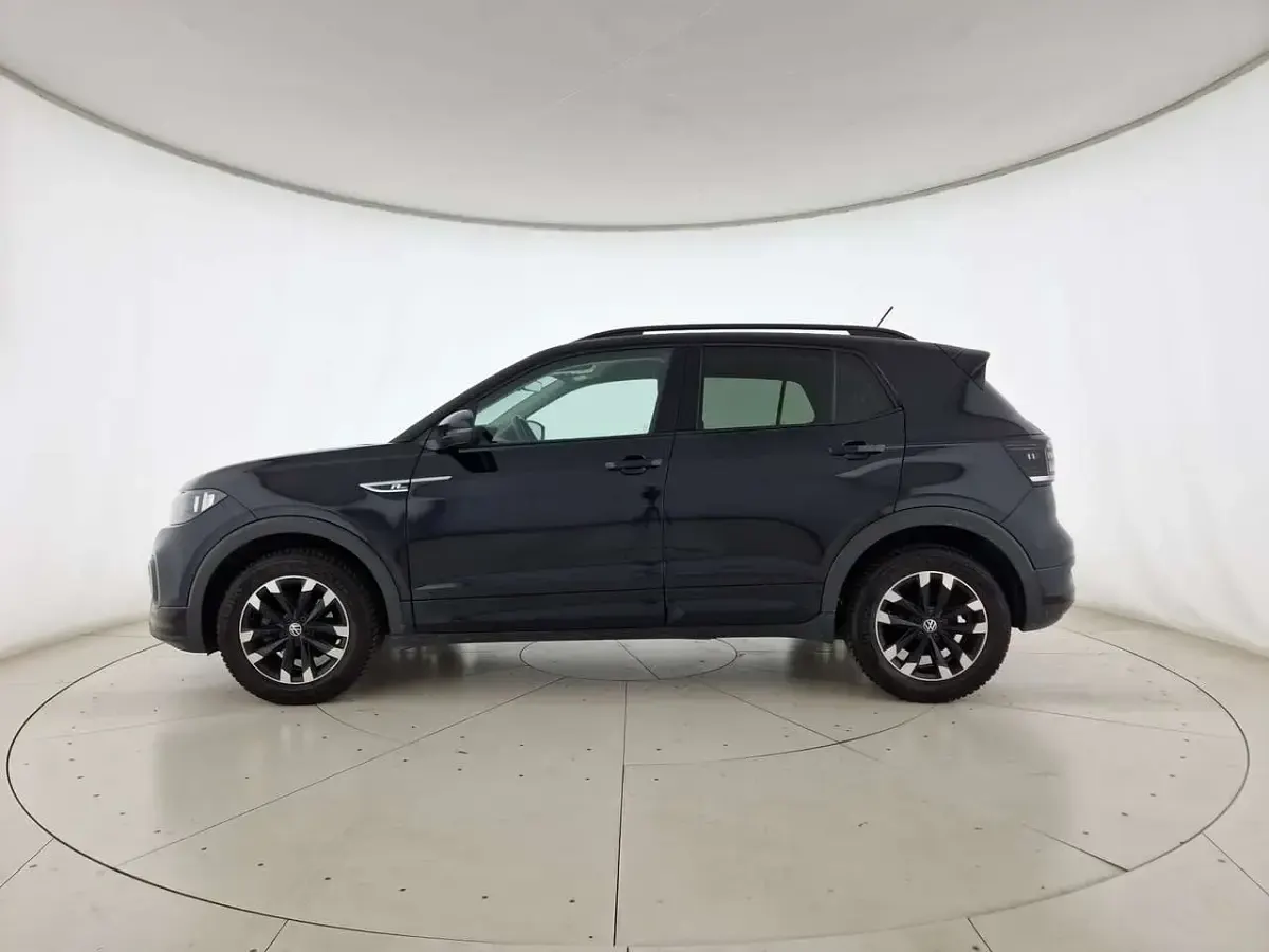 Usata VW T-Cross Sportline 95 CV (69 kW) 2023 Deep black perlato SUV