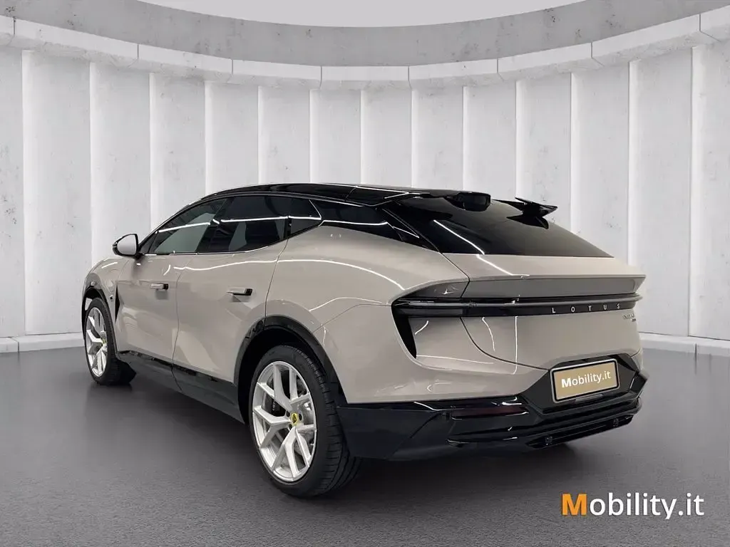 Nuova Lotus Eletre 139 kW (190 CV) 2025 SUV
