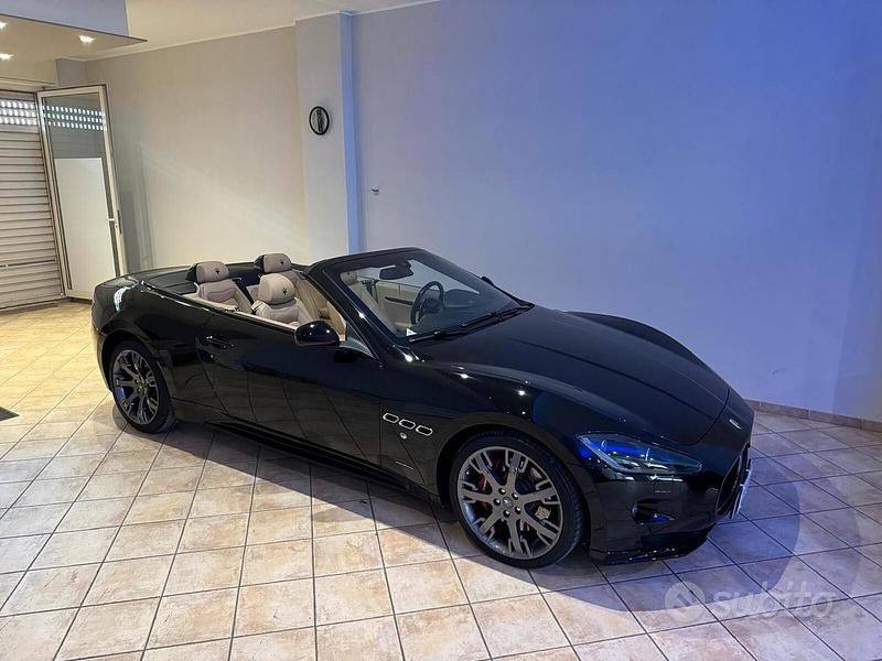 Usata Maserati GranCabrio 460 CV (338 kW) 2012 Nero Cabrio