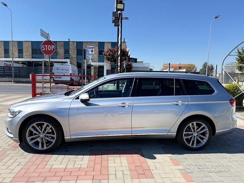 Usata VW Passat Executive 190 CV (139 kW) 2019 Grigio Station wagon