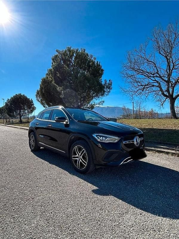Usata Mercedes GLA200 150 CV (110 kW) 2022 SUV
