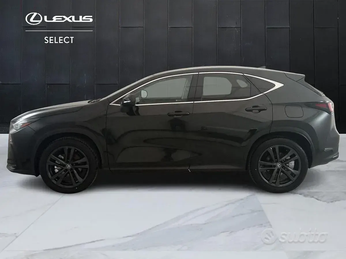 Nuova Lexus NX350h 147 CV (108 kW) 2026 Nero SUV